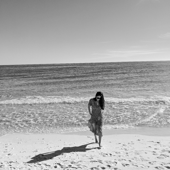 Meet your Posher, Camila - Picture 1 of 1